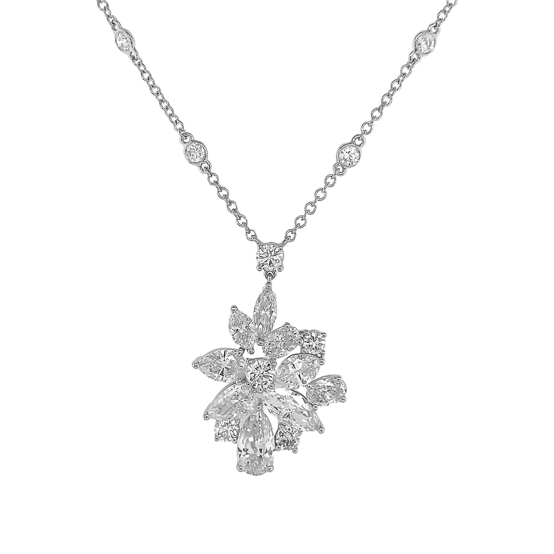 18kt White Gold Diamond Pendant