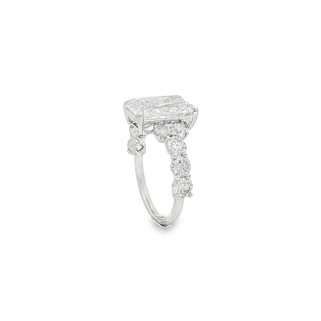 14kt White Gold Lab Diamond Ring