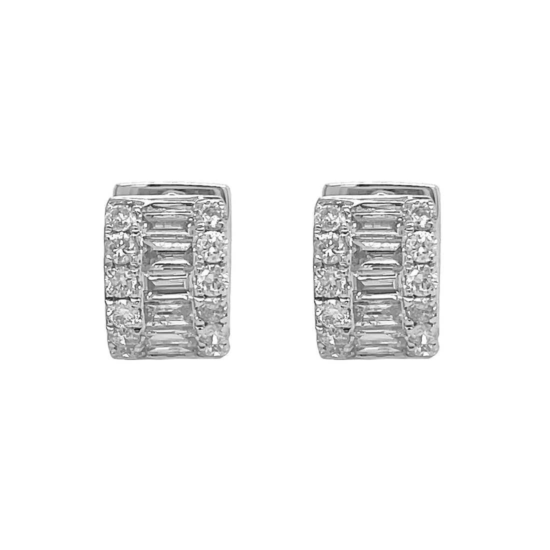 18kt White Gold Diamond Huggie Earrings