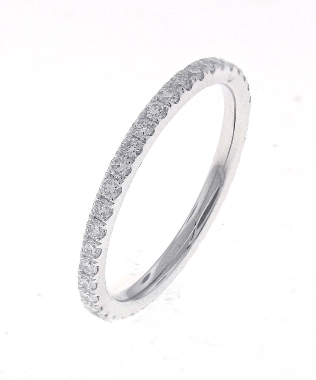 18kt White Gold Diamond Band