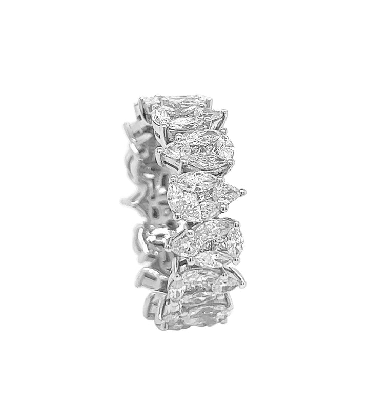 18kt White Gold Diamond Band