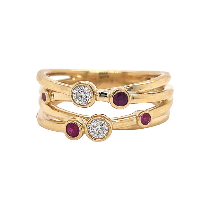 18Kt Yellow Gold Diamond and Ruby Ring