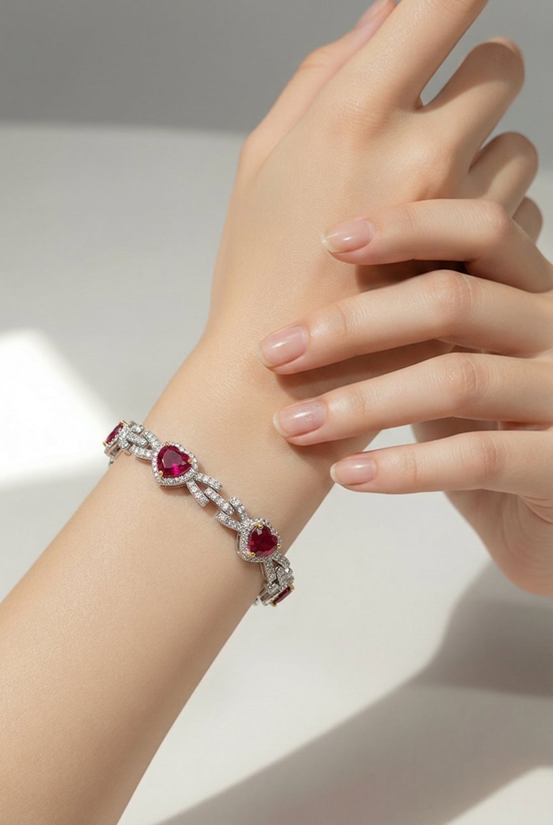 18kt White Gold Diamond And Ruby Bracelet