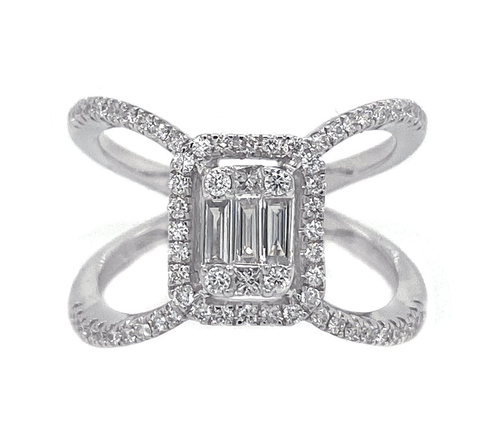 18kt White Gold Diamond Ring