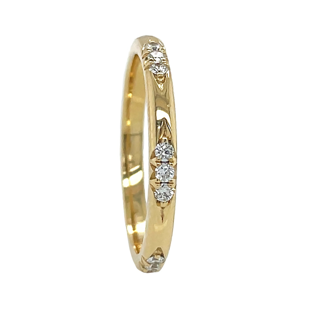 18kt Yellow Gold Diamond Band
