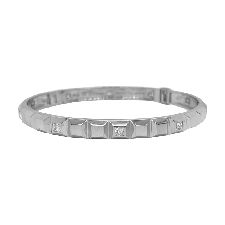 18kt White Gold Diamond Bangle