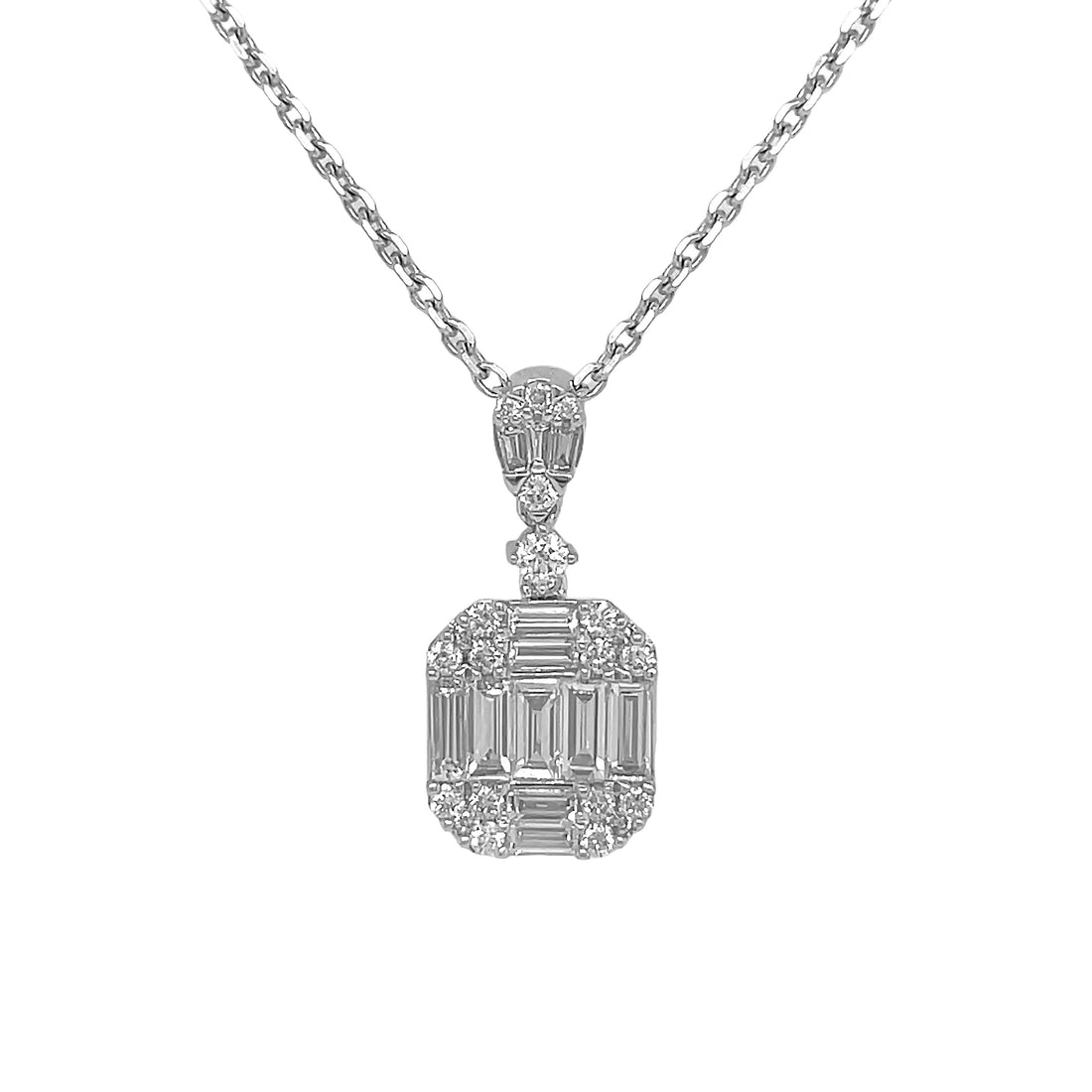 18kt white gold diamond pendant