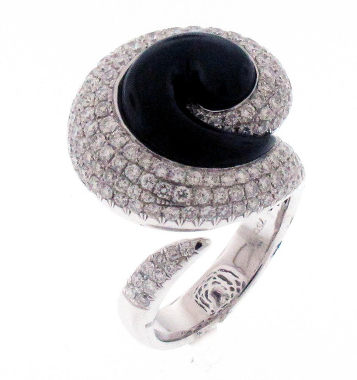 18kt White Gold Onyx Ring