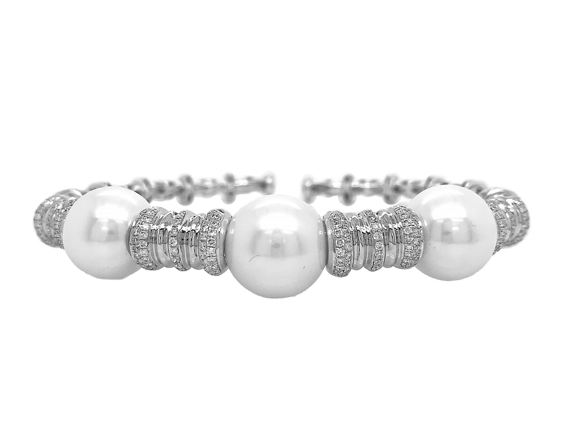 18kt White Gold Diamond and Pearl Bangle