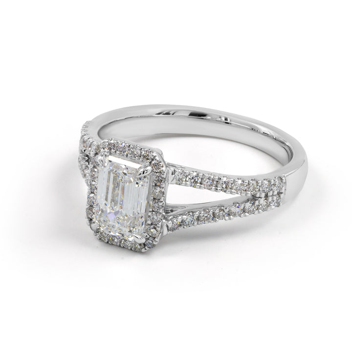 18kt White Gold Lab Diamond Ring