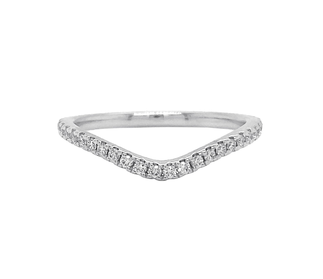 18kt White Gold Diamond Band