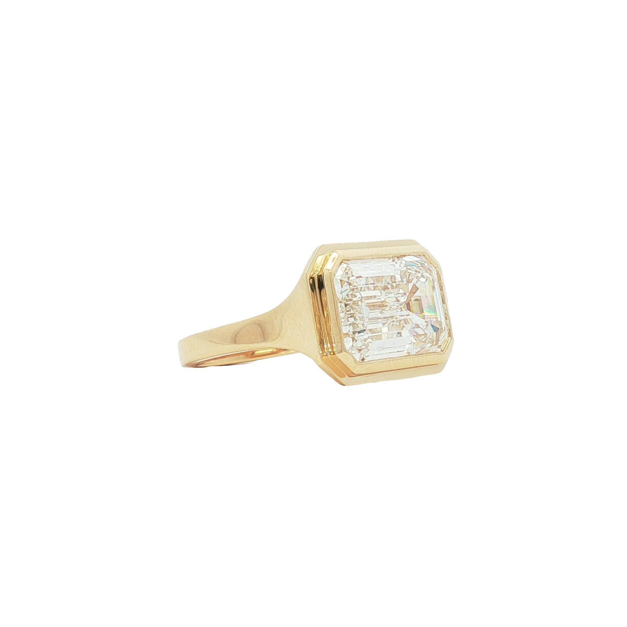 14kt Yellow Gold Lab Diamond Ring