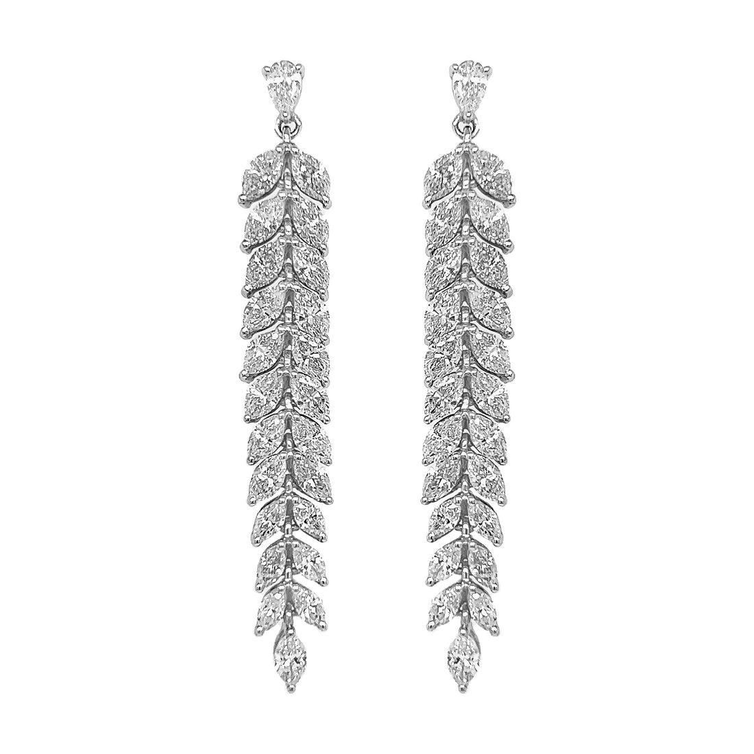 18kt White Gold Diamond Earrings