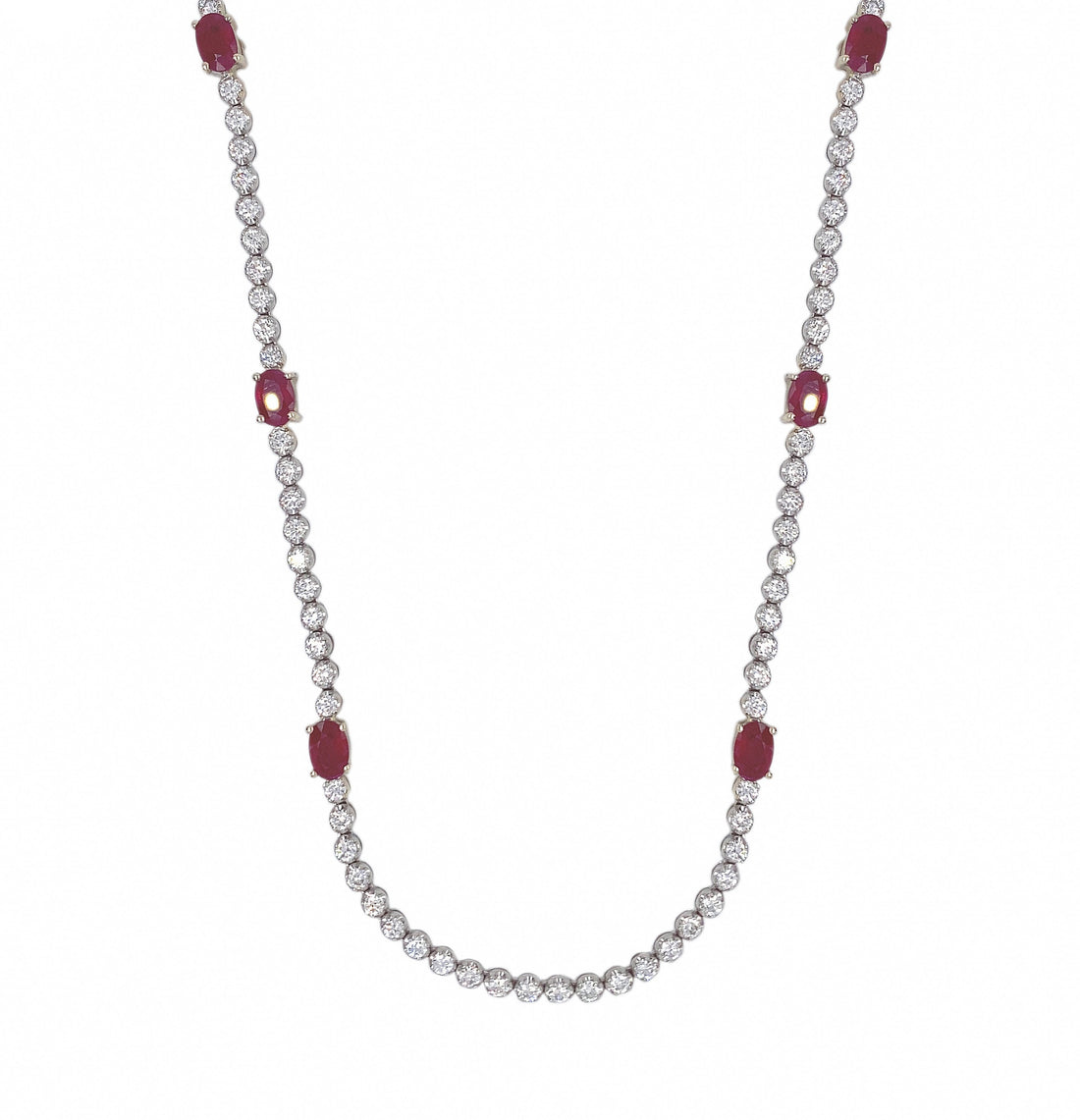 18kt White Gold Diamond And Ruby Necklace