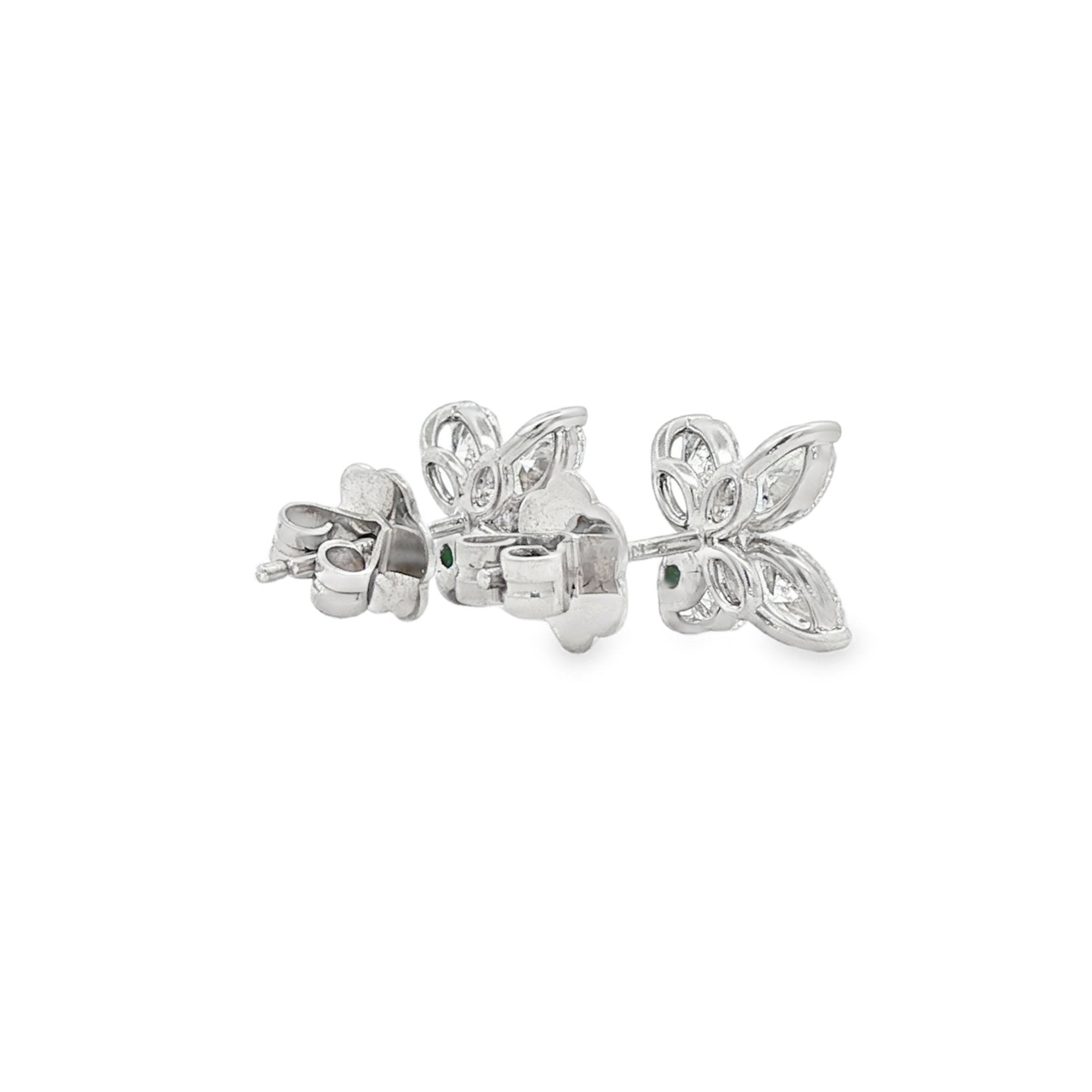 14kt White Gold Diamond Earring