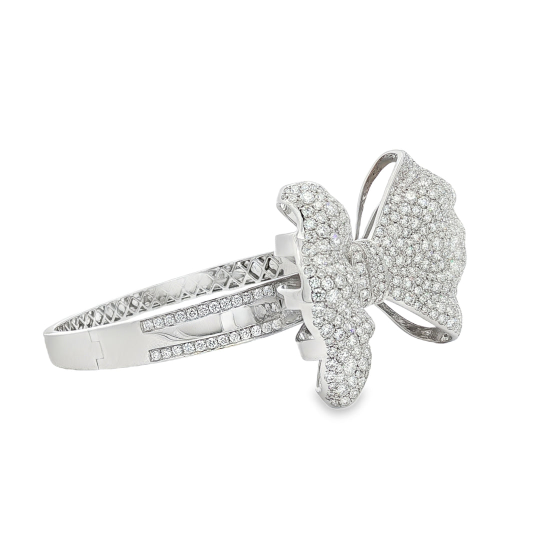 18kt White Gold Diamond Bangle