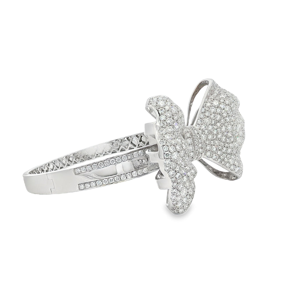 18kt White Gold Diamond Bangle