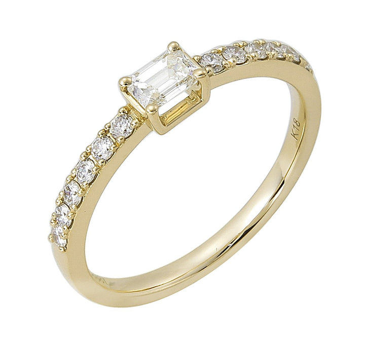 18kt Yellow Gold Diamond Ring