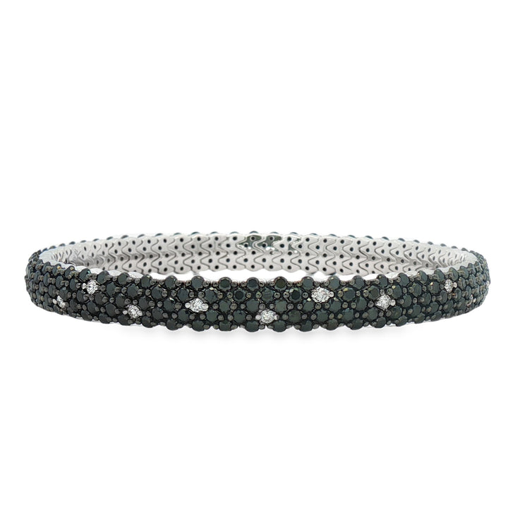18kt White Gold Diamond Bangle