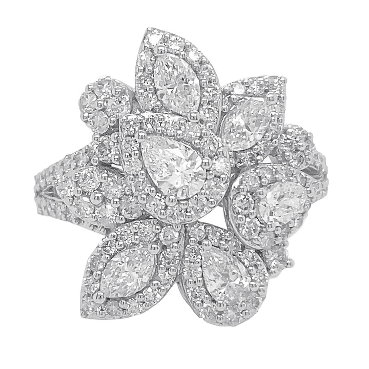 18kt White Gold Diamond Ring