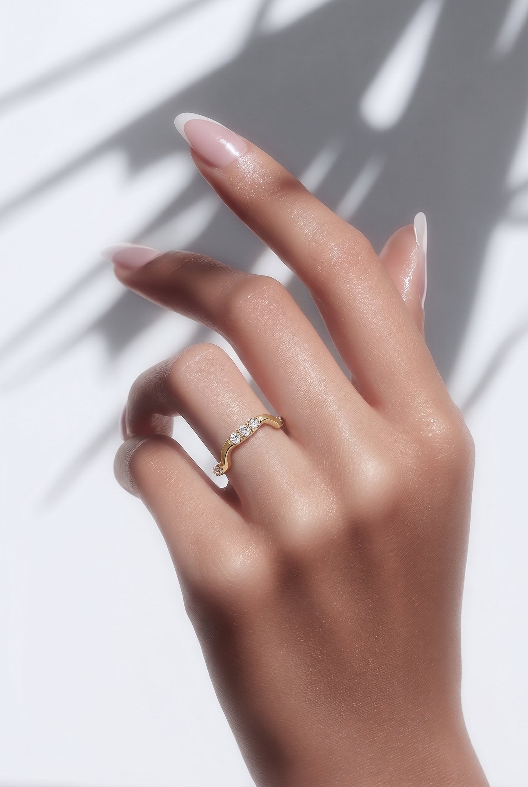 14kt Yellow Gold Diamond Curve Band