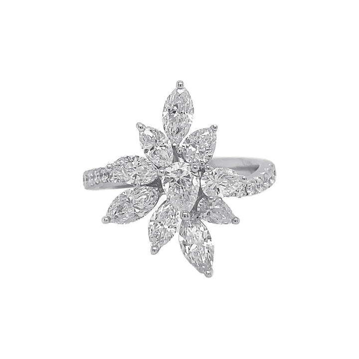 18kt White Gold Diamond Ring