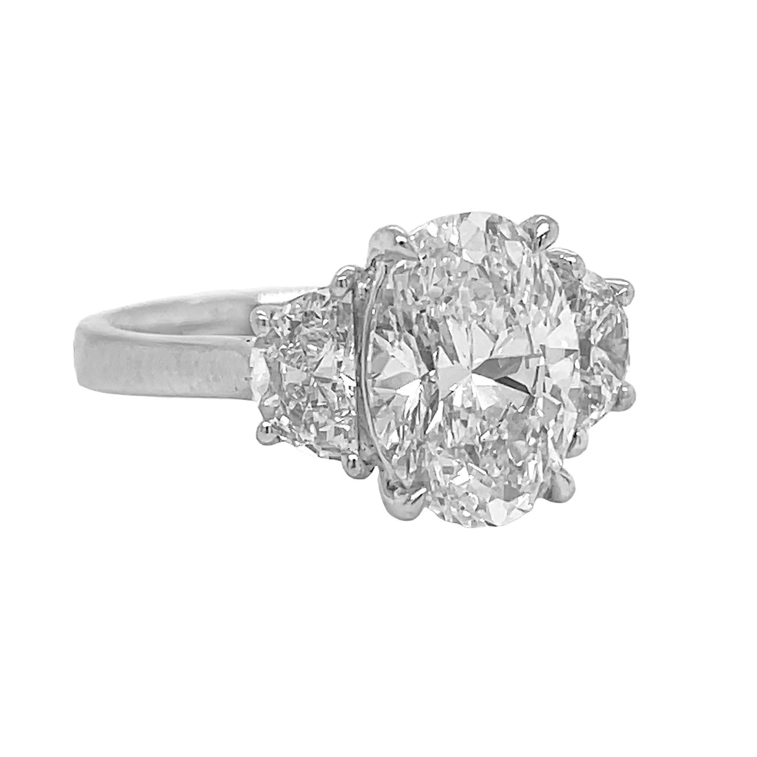 18kt White Gold Diamond Ring