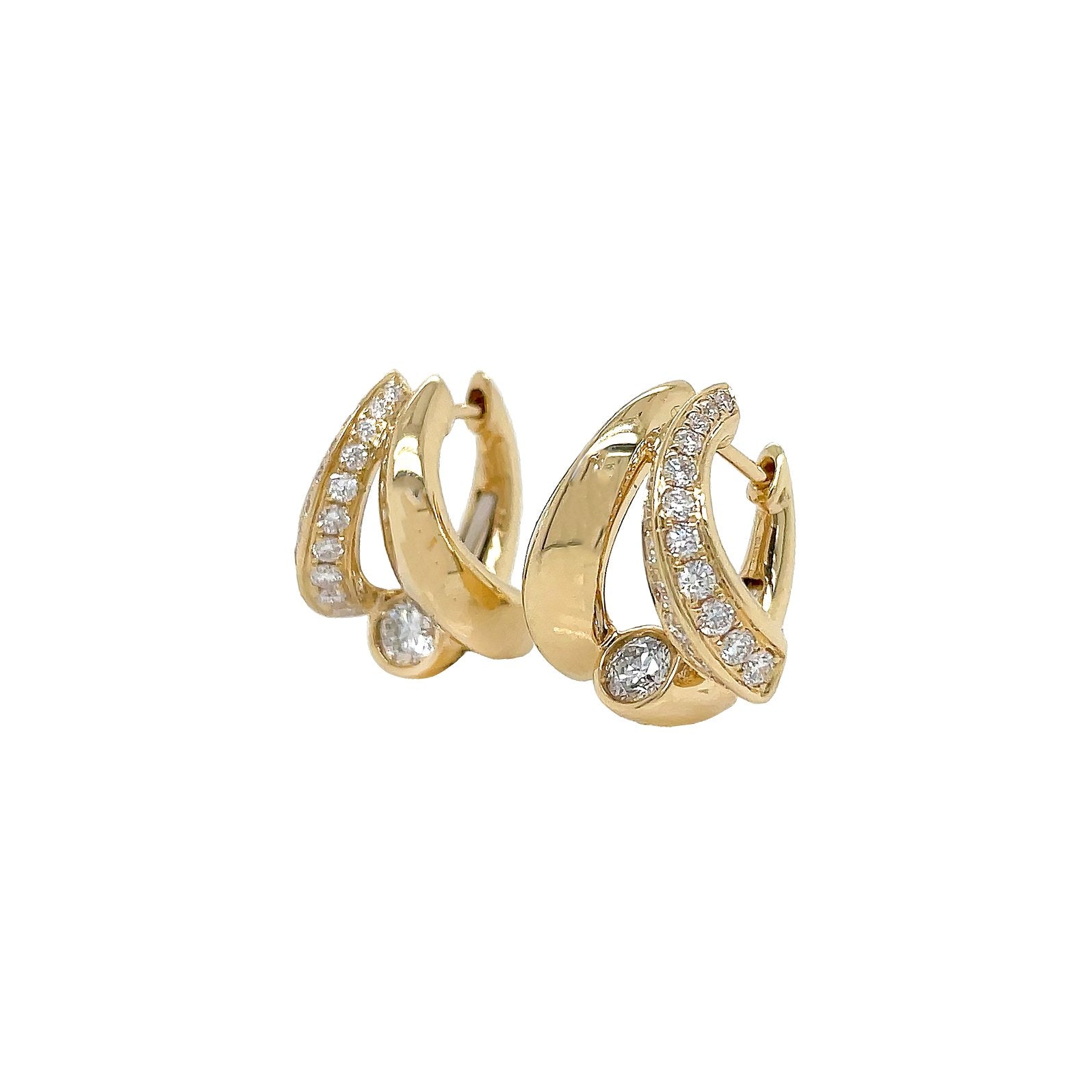 18kt Yellow Gold Diamond Earring
