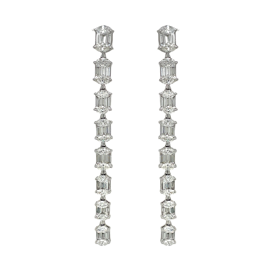 18kt White Gold Diamond Earrings