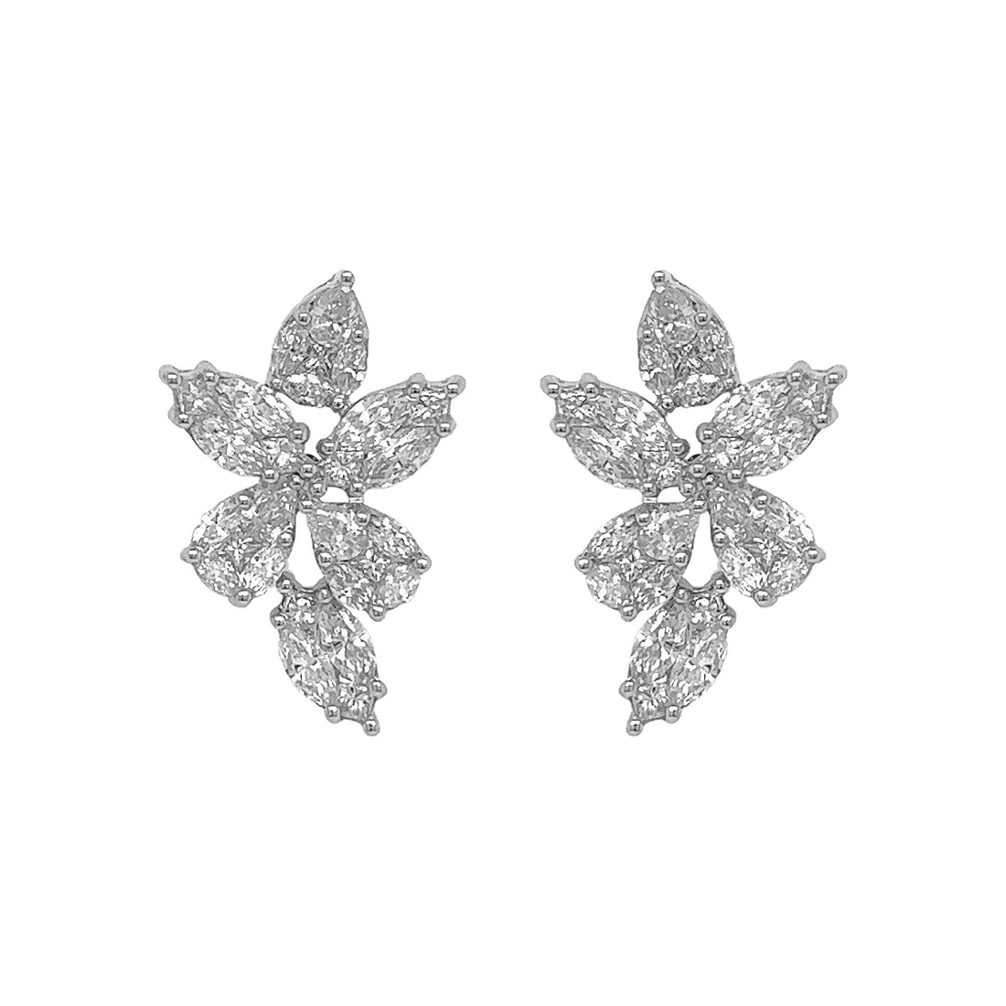 18kt White Gold Diamond Earrings