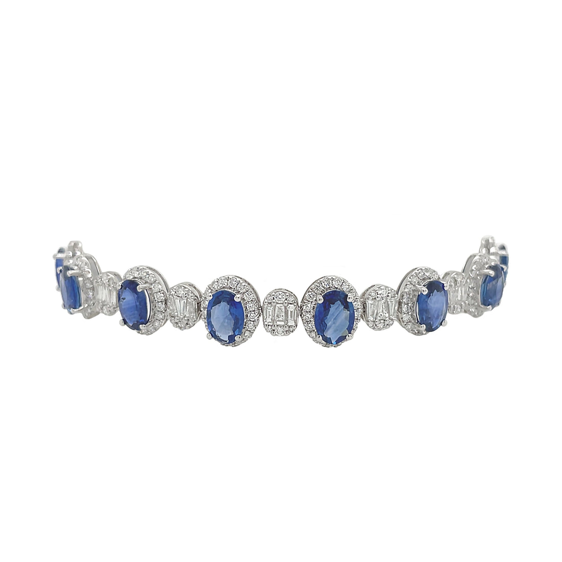 18kt White Gold Diamond and Blue Sapphire Diamond Bracelet
