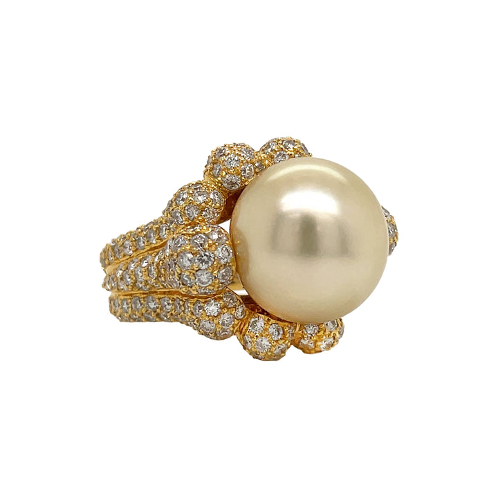 18kt Yellow Gold Diamond and Pearl Ring