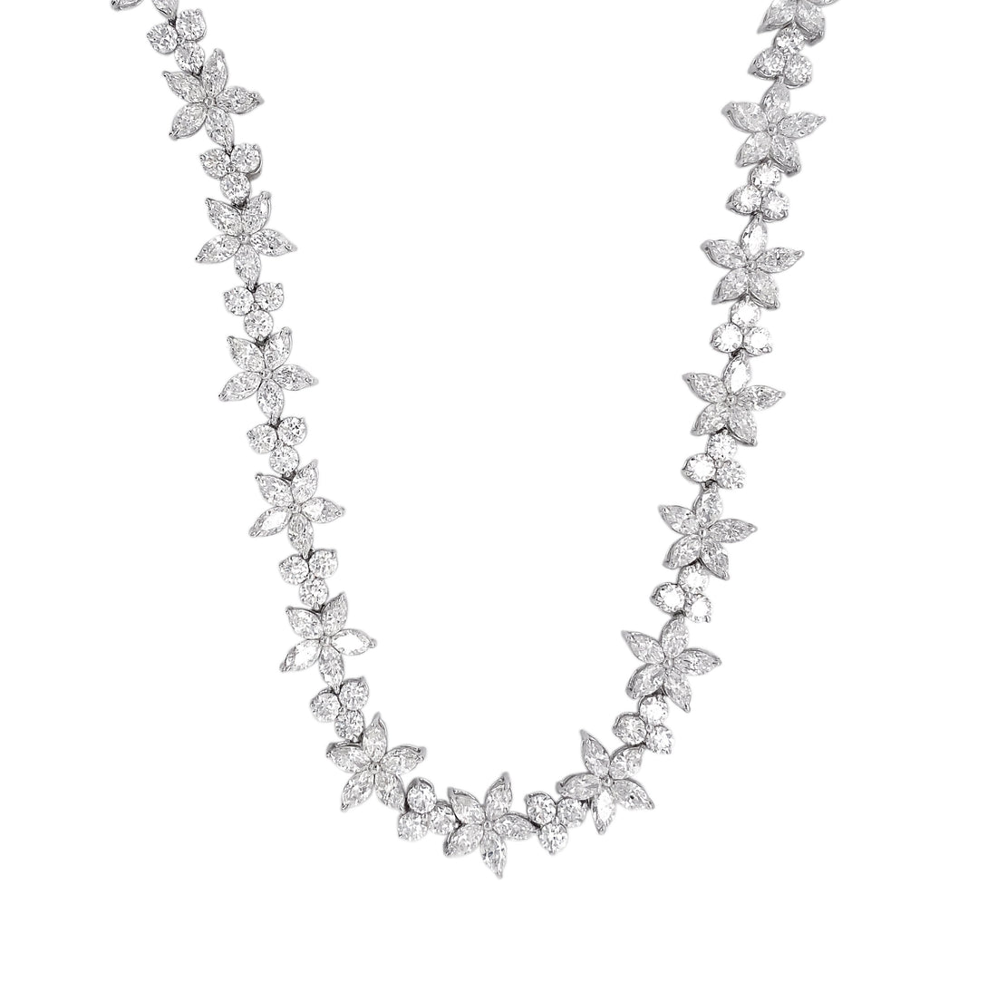 18kt White Gold Diamond Necklace