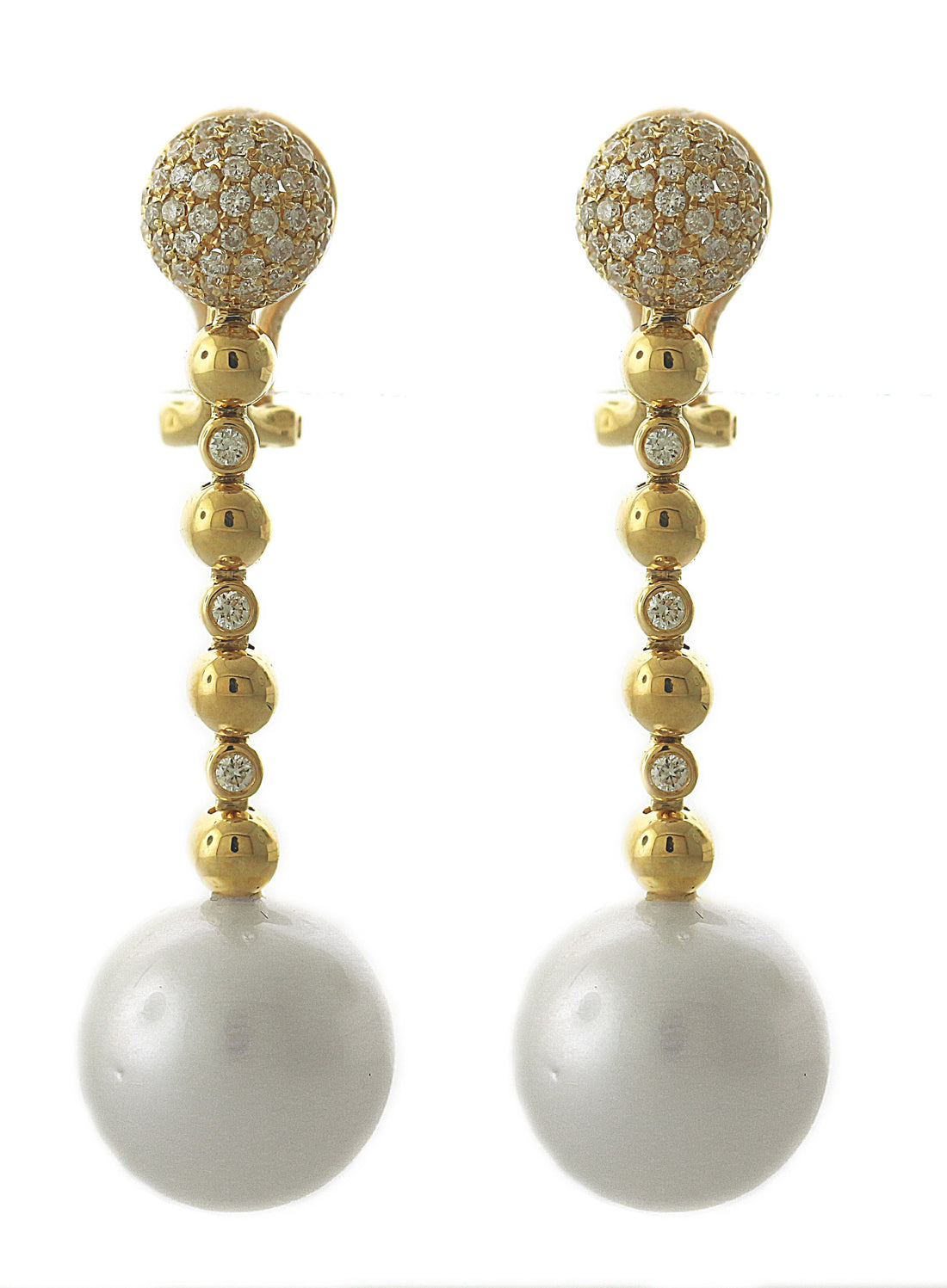 18kt Yellow Gold Diamond And Pearl Earrings
