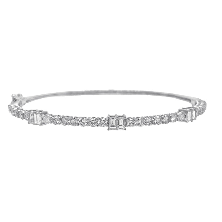 18kt White Gold Diamond Bangle
