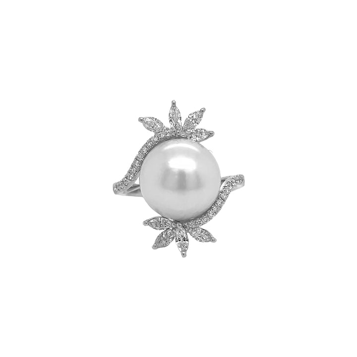 18kt White Gold Diamond and Pearl Ring
