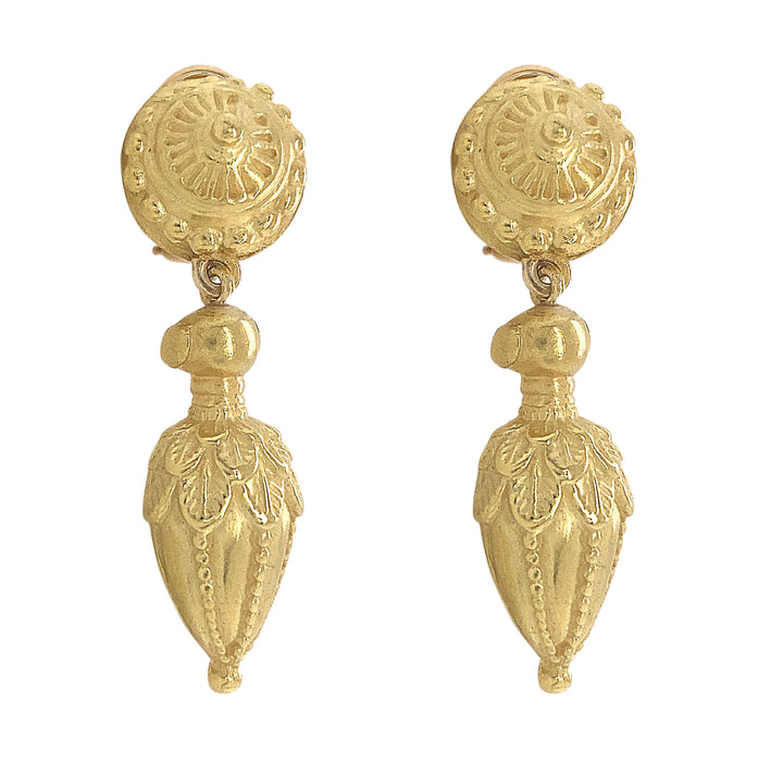 18kt Yellow Gold Diamond Earrings