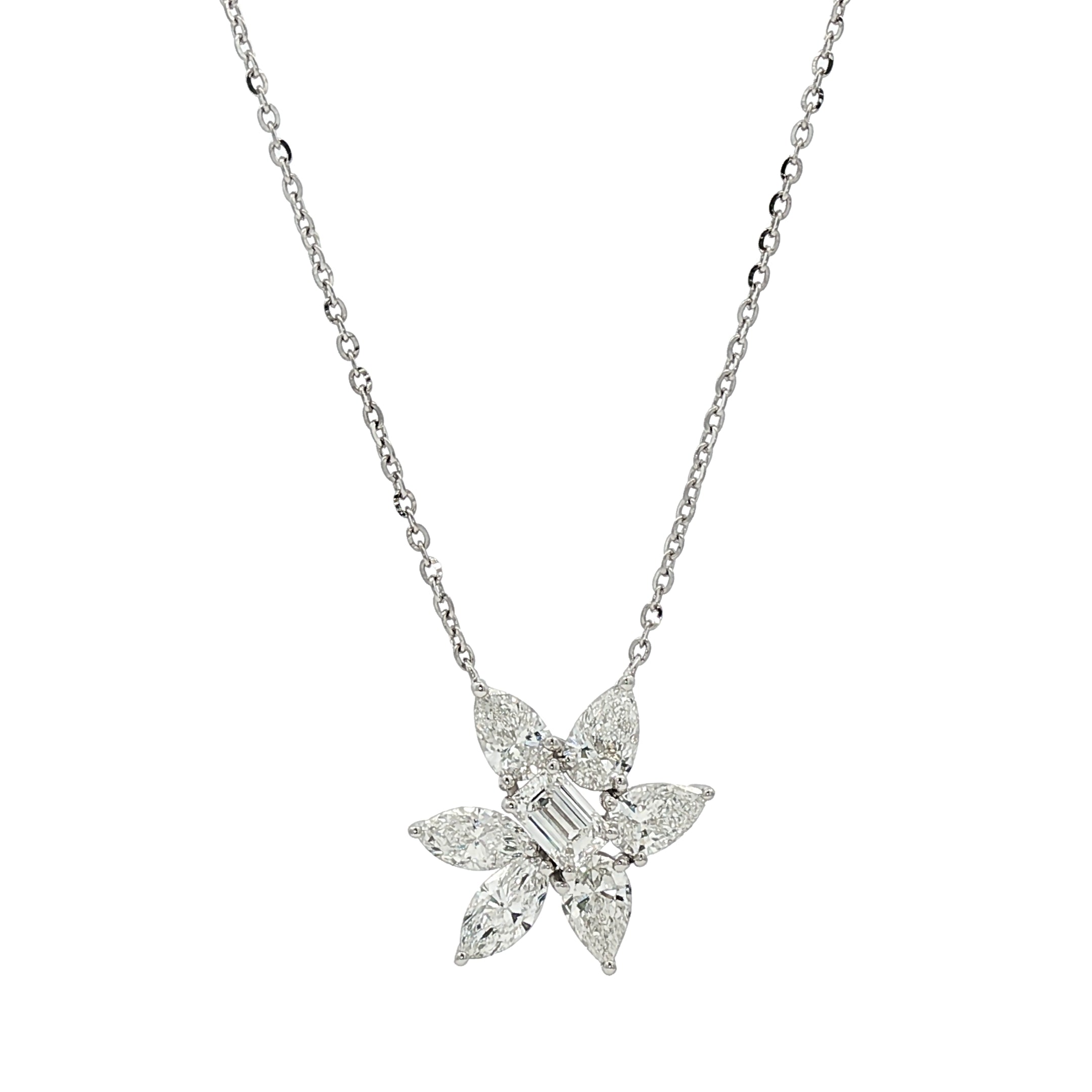 18kt White Gold Lab Diamond Pendant