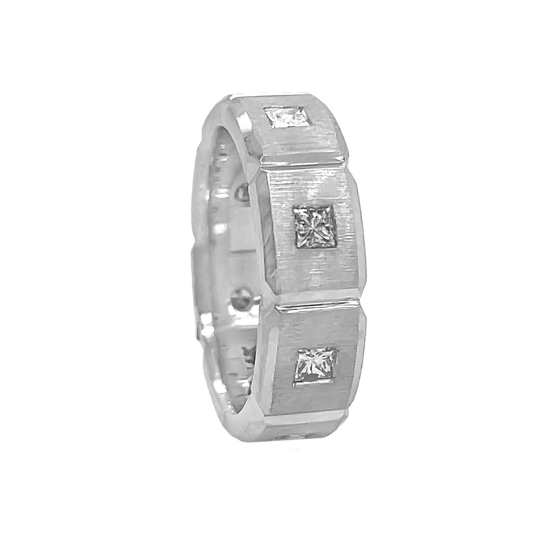 14kt White Gold Diamond Men`s Wedding Band