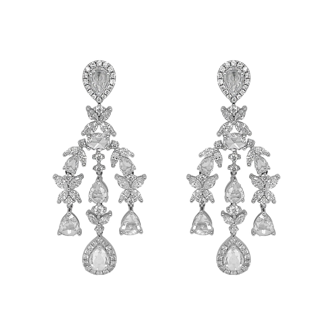 18kt White Gold Diamond Dangling Earrings