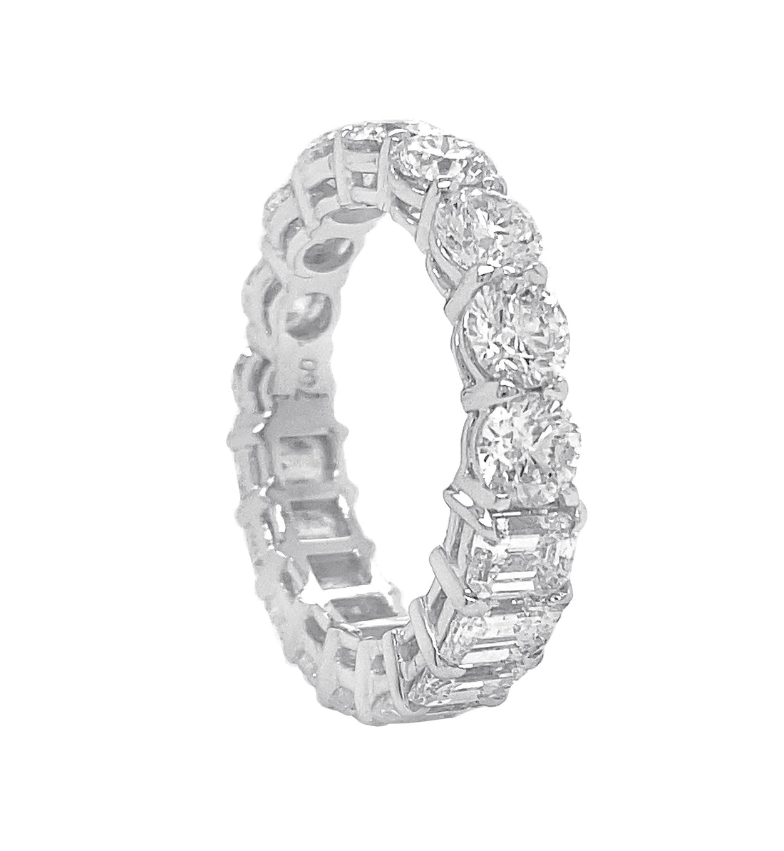 18kt White Gold Diamond Eternity Band
