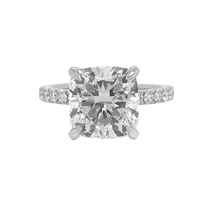 18kt White Gold Diamond Ring