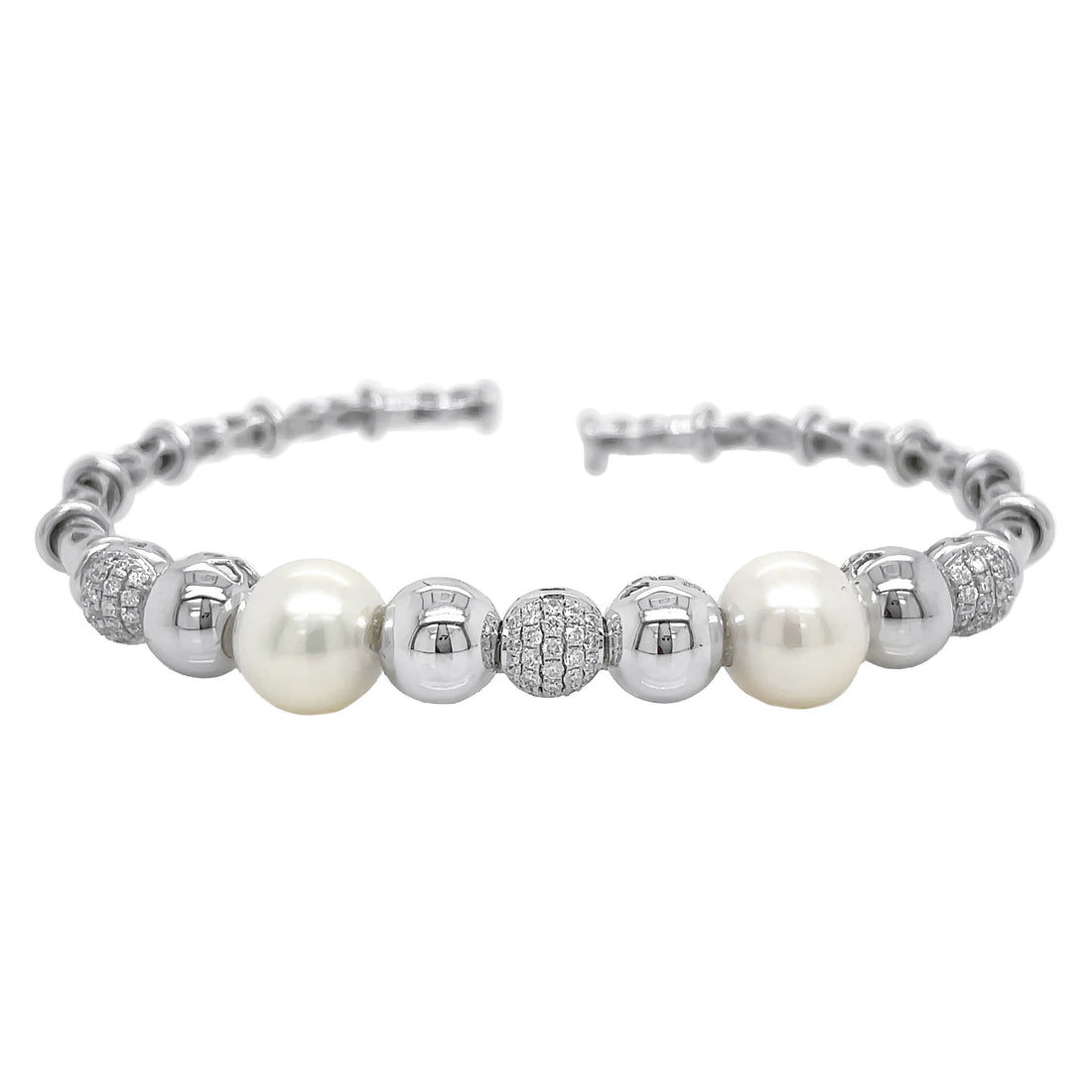 18kt White Gold Diamond and Pearl Bangle