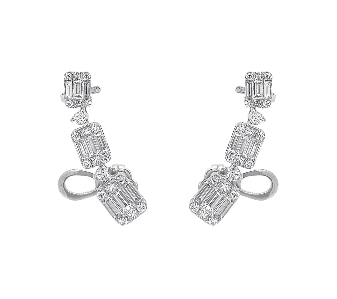 18kt White Gold Diamond Earrings