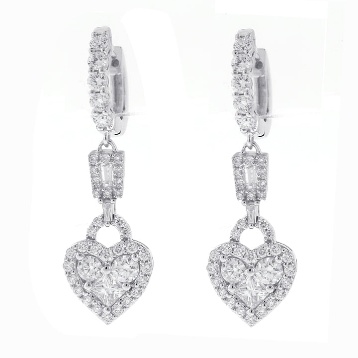 18kt White Gold Diamond Dangling Earrings