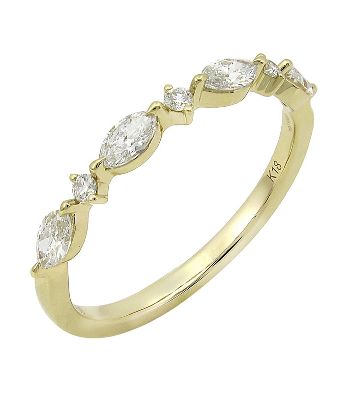 18kt Yellow Gold Diamond Band