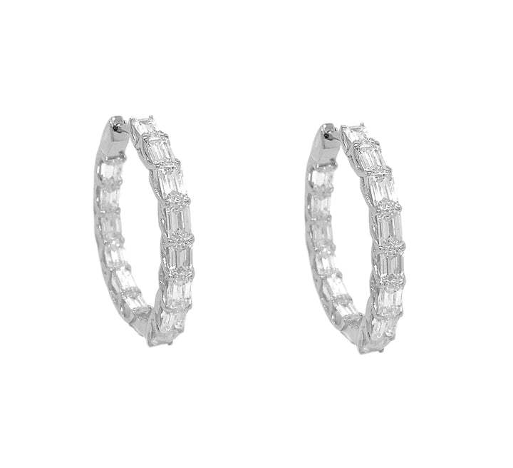 18kt White Gold Diamond Earrings