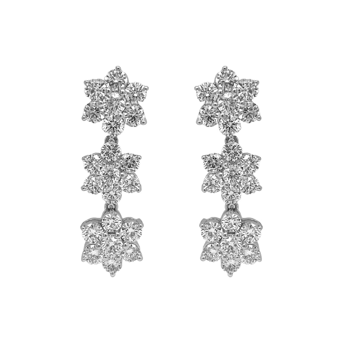 18kt White Gold Diamond Dangling Earrings