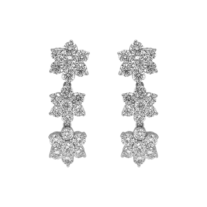 18kt White Gold Diamond Dangling Earrings