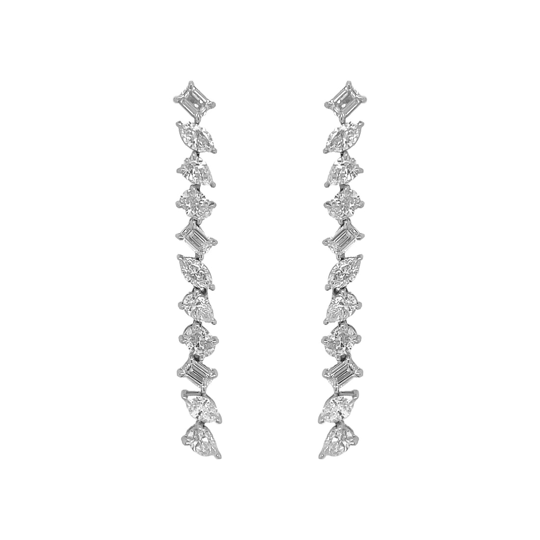 18kt White Gold Diamond Dangling Earrings